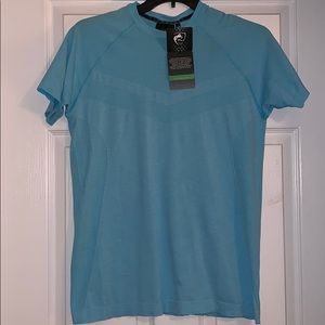 Alphalete thin shirt